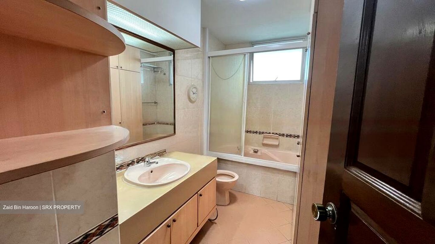 Avila Gardens (D17), Condominium #570545131